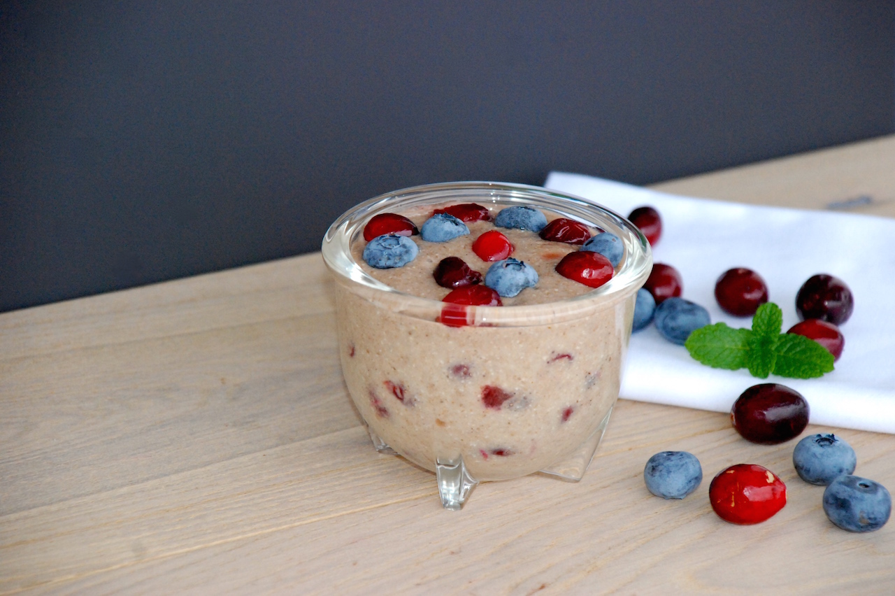 Clean-Eating-Powerfrühstück: Chia Pudding mit warmen Cranberries ...