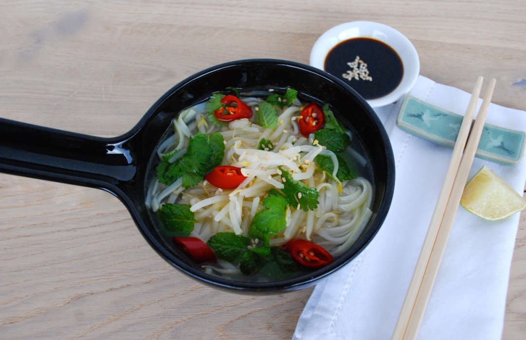 Detox-Food: Wärmende Vietnamesische Pho-Suppe - NaturallyGood