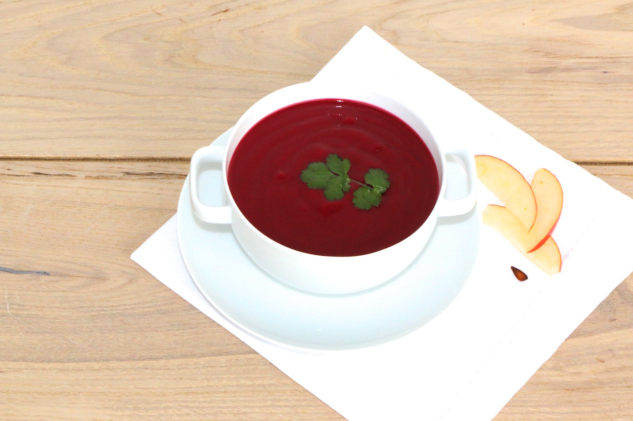 Detox-Food: Rote-Bete-Apfel-Suppe - NaturallyGood