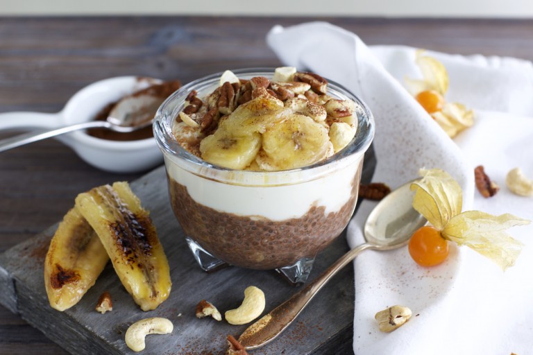 Chia-Pudding Grundrezept: Schokoladen Chia-Pudding mit gebackenen ...