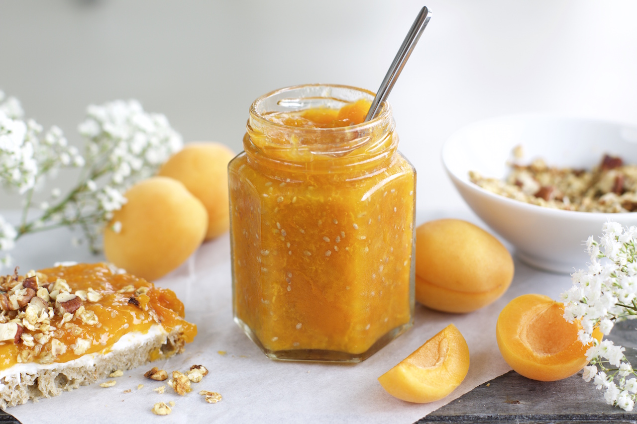Gesunde Aprikosenmarmelade (2 Zutaten - ohne Gelierzucker) - NaturallyGood