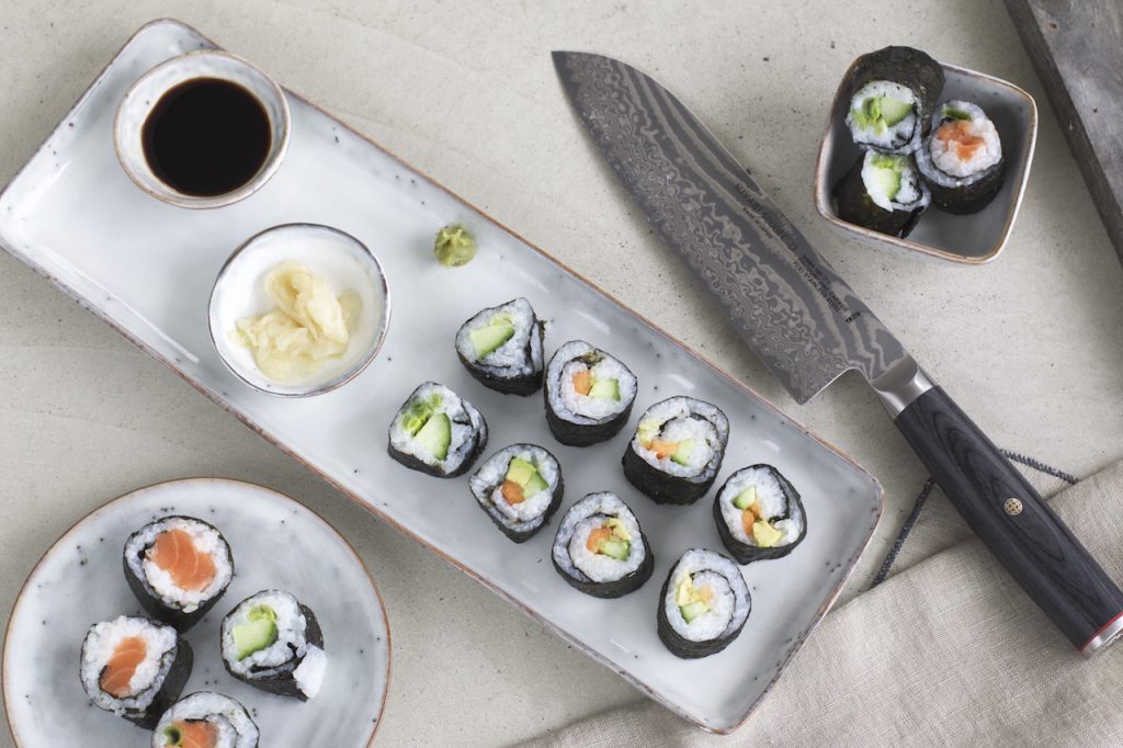 Sushi Maki-Rollen selber machen | Schritt für Schritt Anleitung für ...