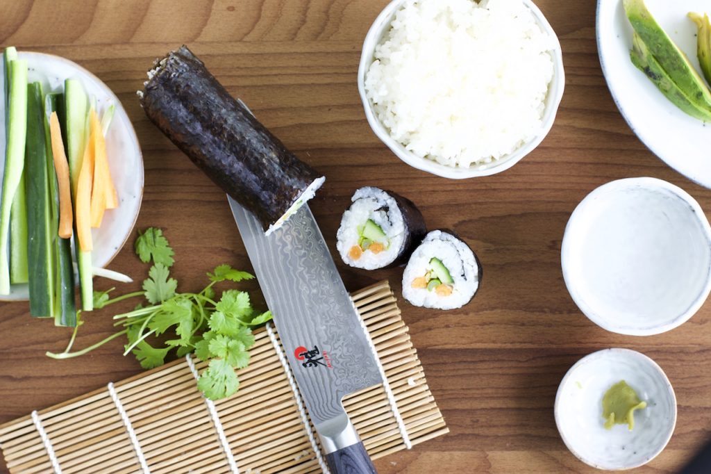 Sushi Maki-Rollen selber machen | Schritt für Schritt Anleitung für ...