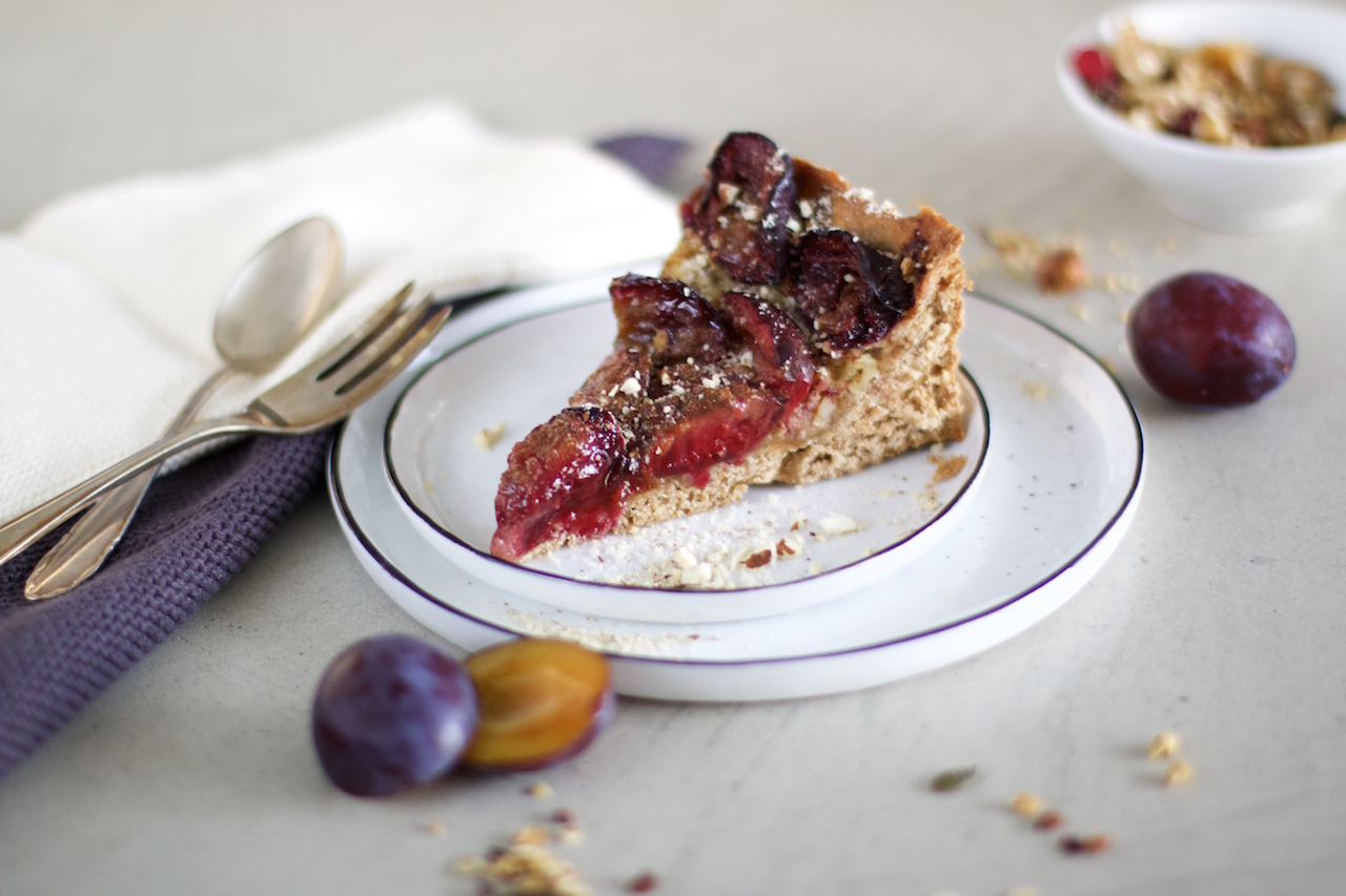 Gesunder Zwetschgenkuchen vegan NaturallyGood