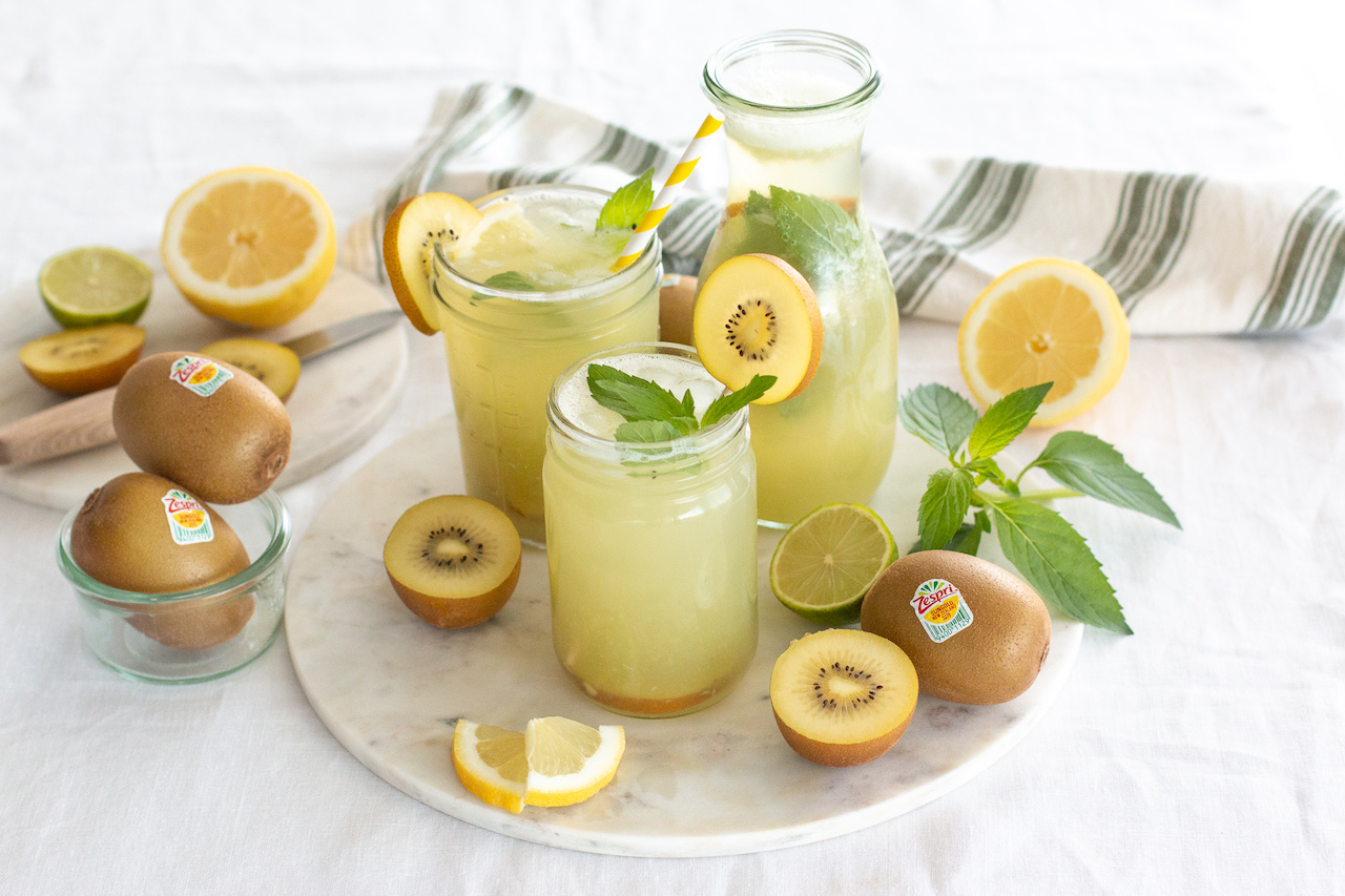 Selbstgemachte Kiwi-Matcha-Limonade {ohne Zucker}: Erfrischender Snack ...